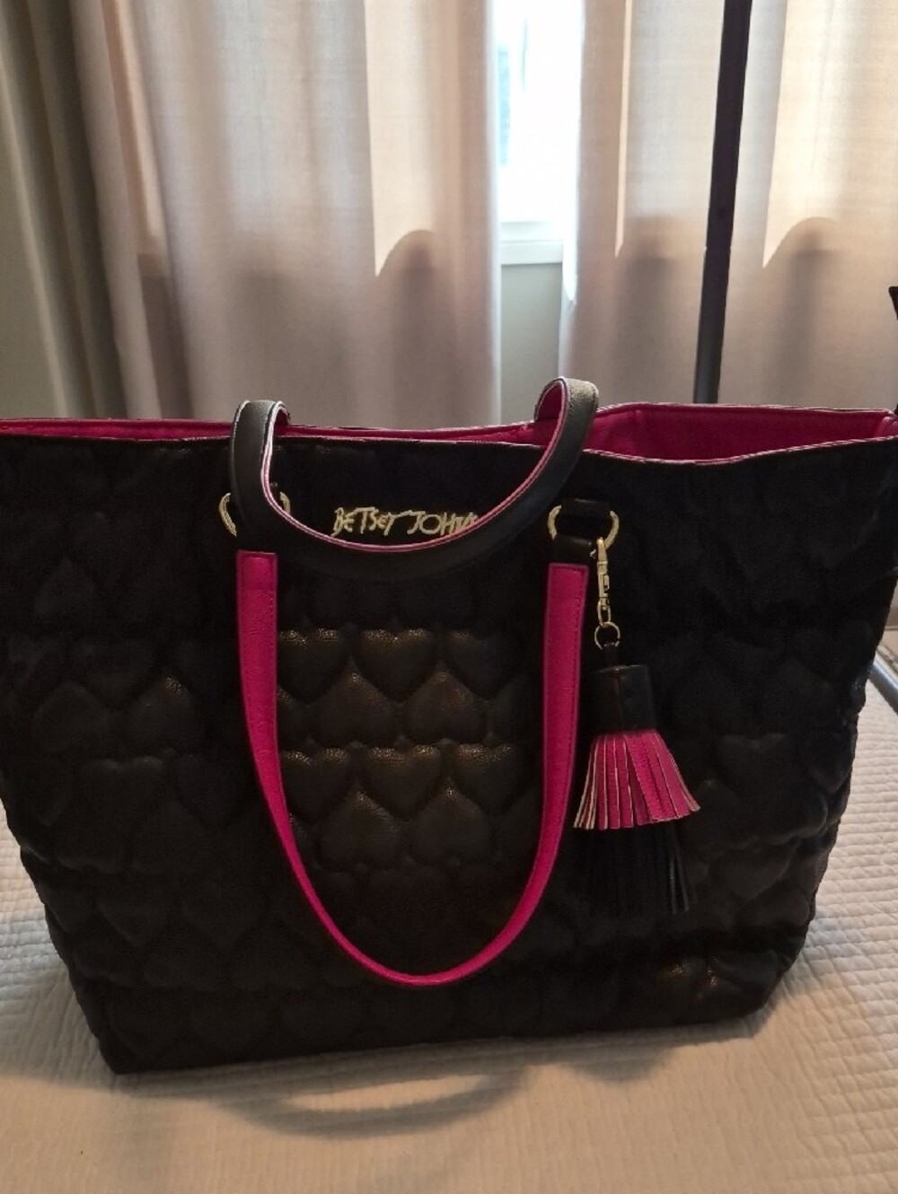 Betsey Johnson Black and Hot Pink Quilted Heart Tote with Tassel - Picture 2 of 10